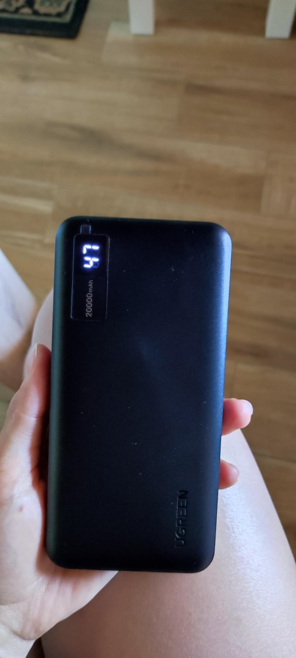 Buon power bank, un po' pesante