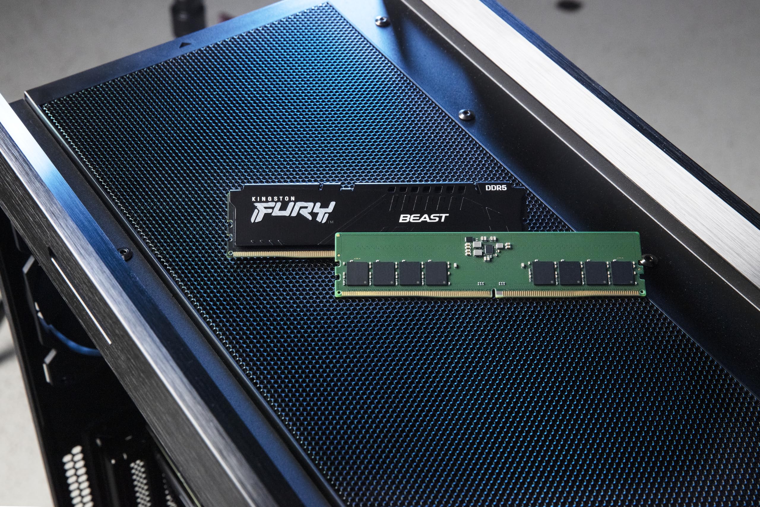 kingston-valueram-ddr5-32gb-5600mt-s-cl46-dimm-non-ecc-kvr56u46bs8-32 image 5