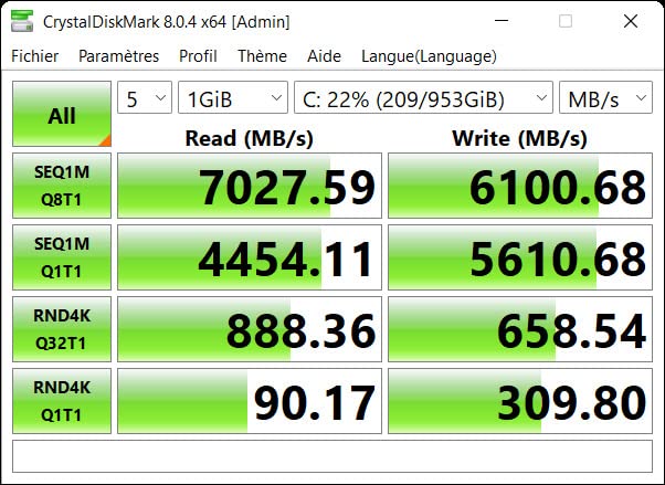 Ottimo SSD, scalda un po'