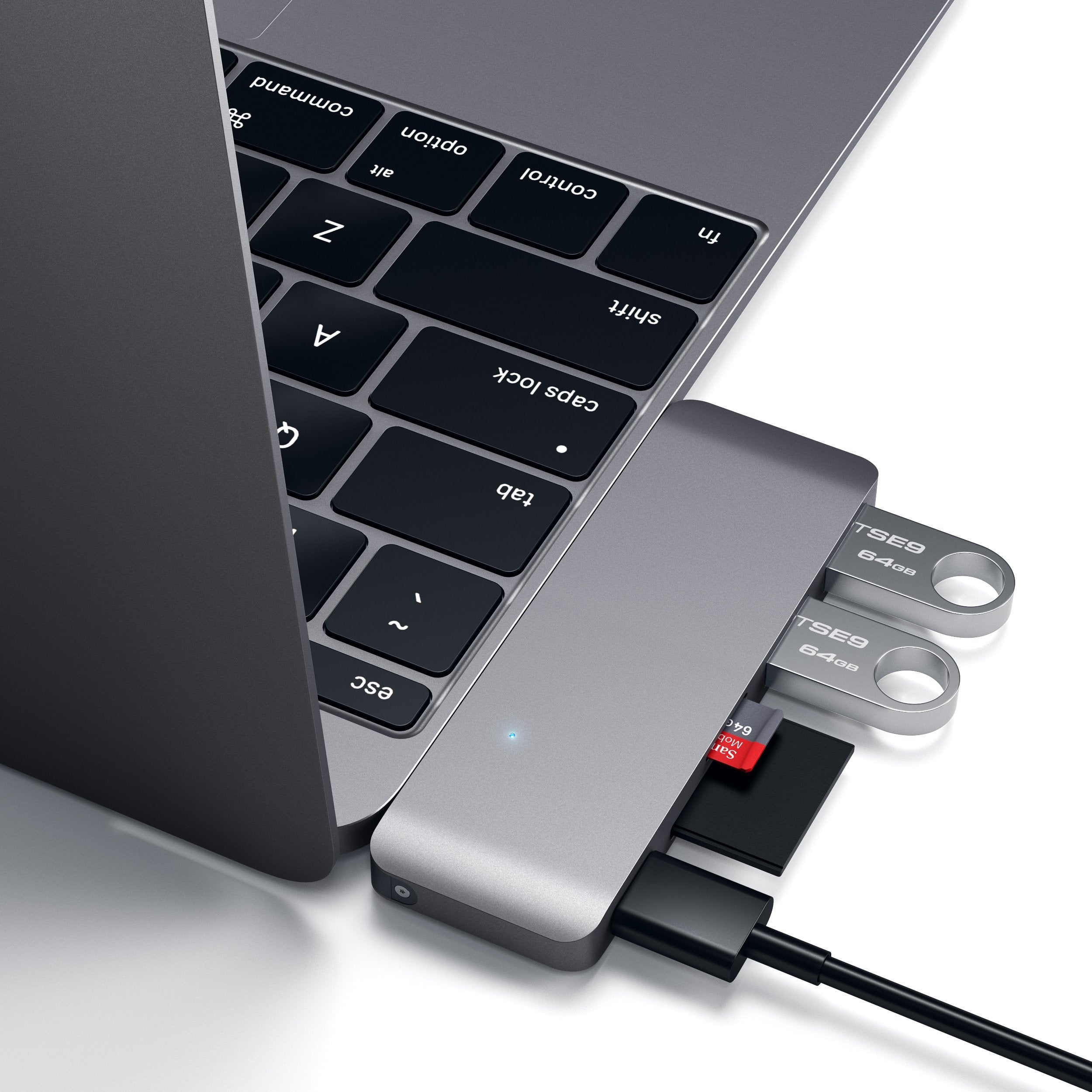 satechi-type-c-pass-through-usb-hub-per-macbook image 5