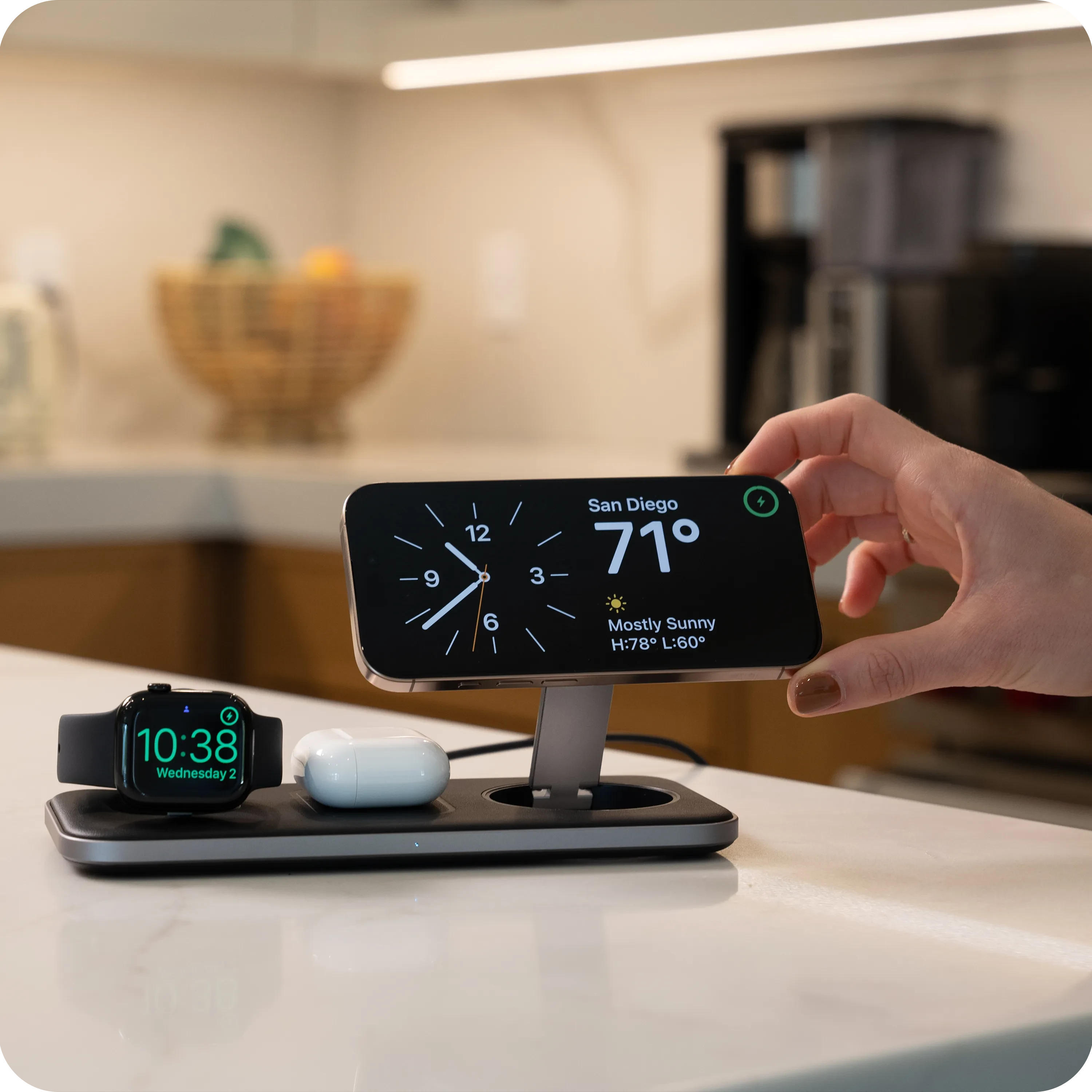 satechi-qi2-trio-pad-ricarica-wireless-3-in-1-15w-pieghevole image 6