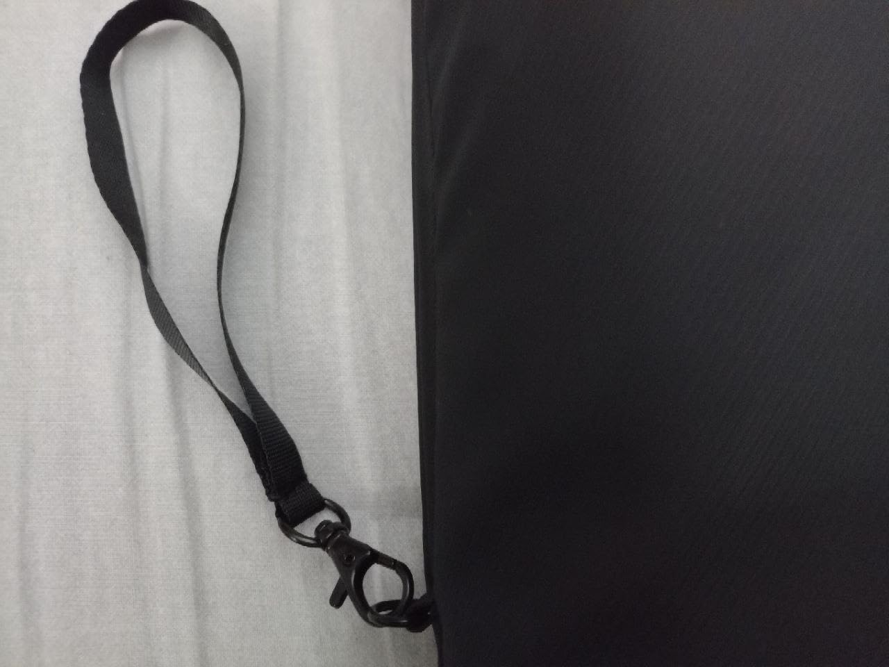 Capiente ma rigida