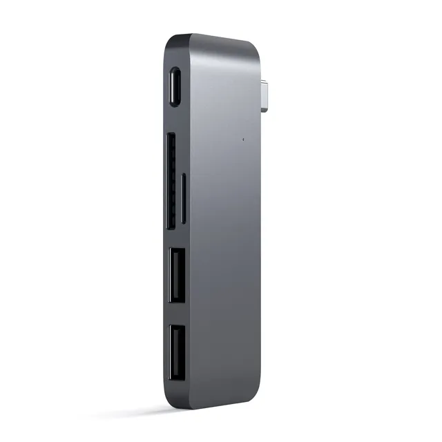 satechi-type-c-pass-through-usb-hub-per-macbook image 1