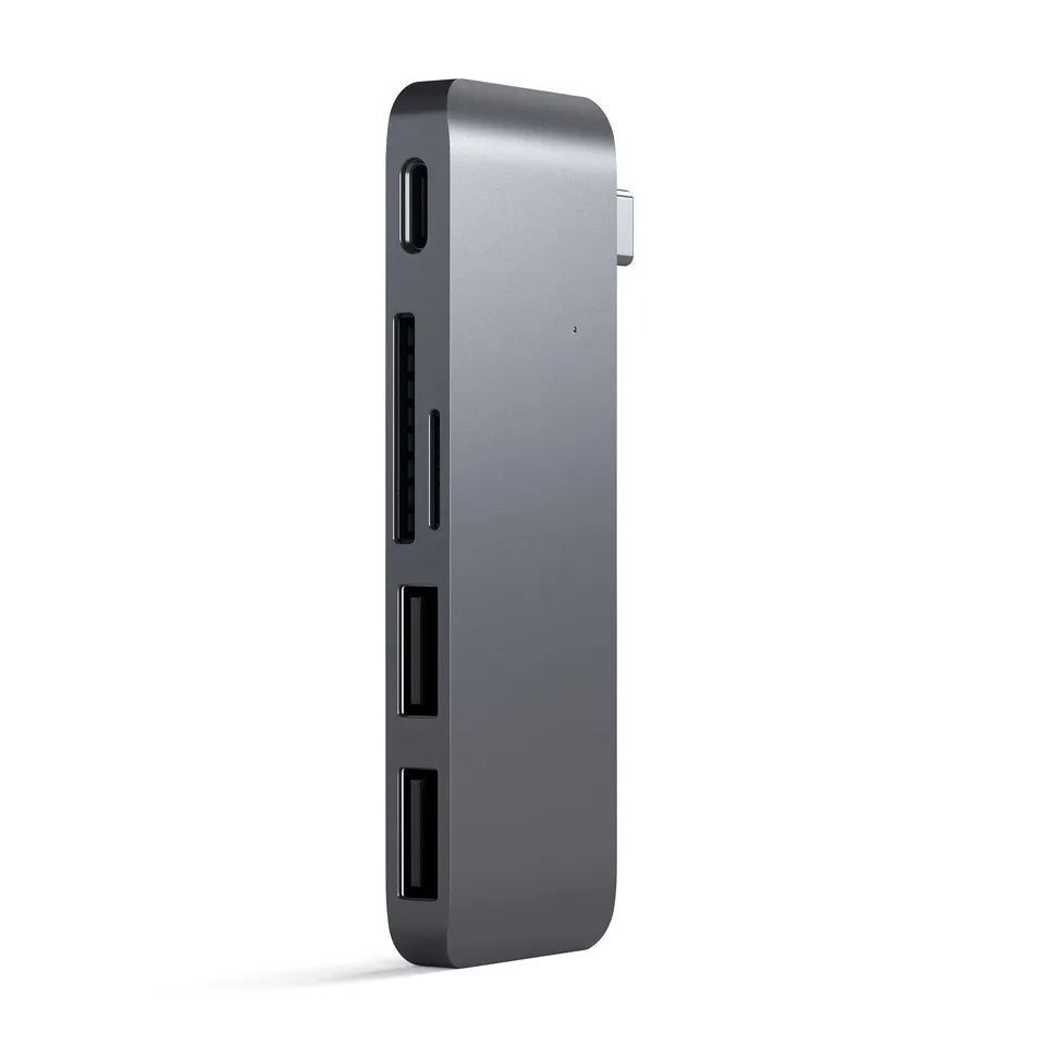 satechi-type-c-pass-through-usb-hub-per-macbook image 1