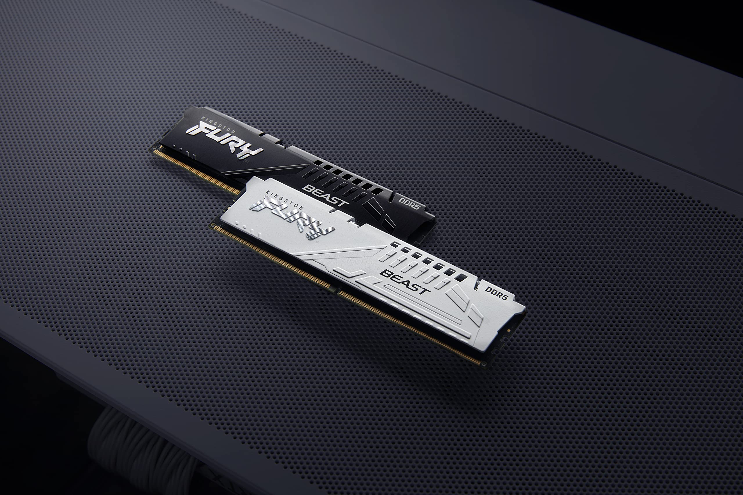 kingston-fury-beast-bianca-memoria-gaming-16gb-ddr5-6000-cl36 image 4