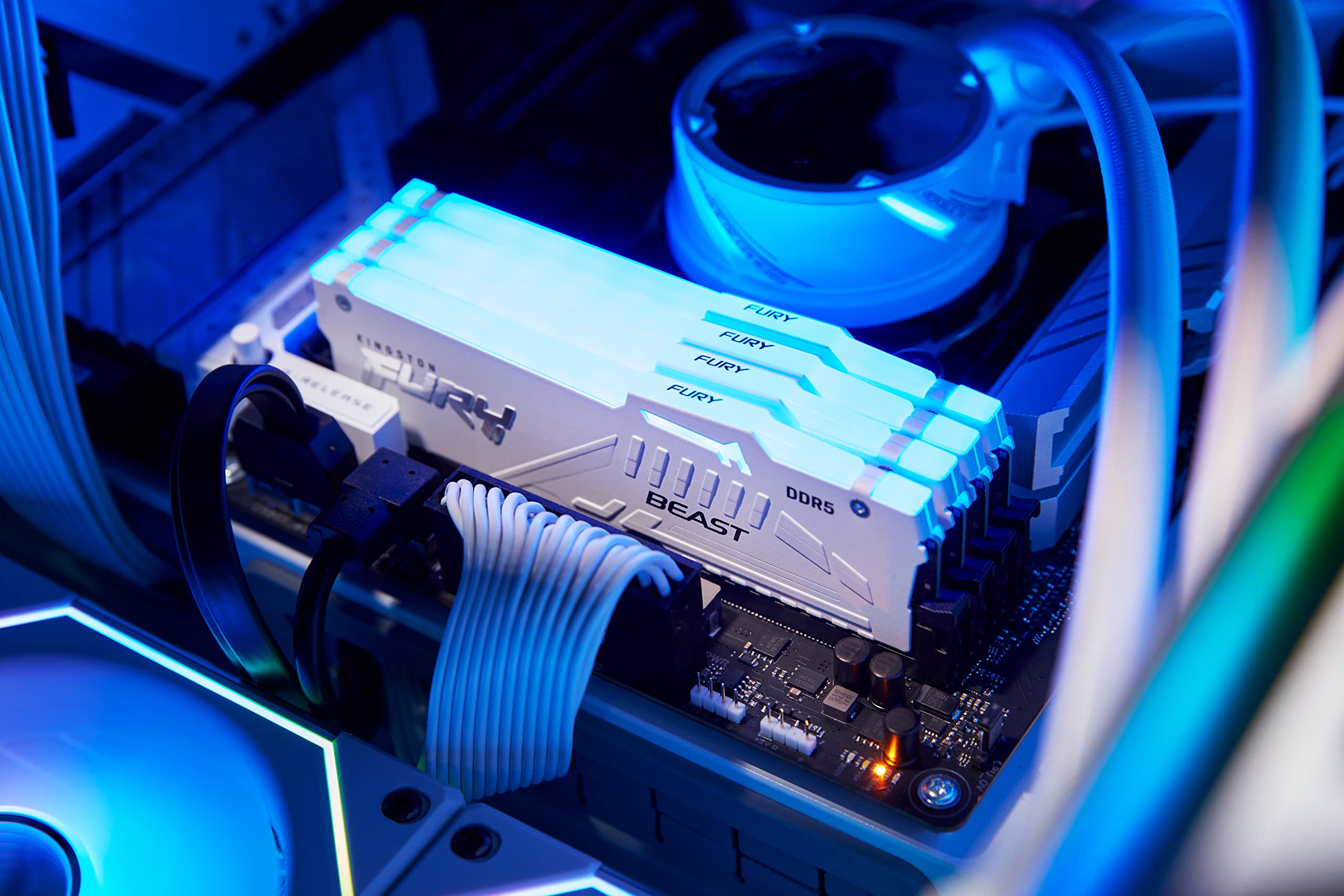 kingston-fury-beast-rgb-bianco-32gb-2x16gb-ddr5-6400mt-s-cl32-kit image 5