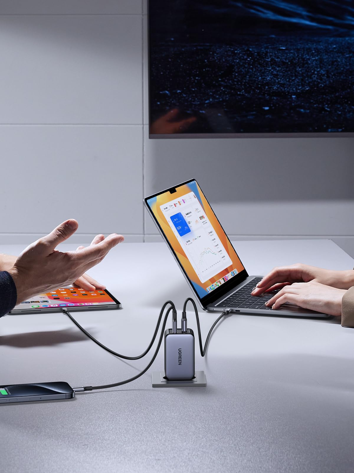 ugreen-nexode-65w-caricatore-gan-4-porte-3-usb-c-1-usb-a-pd-3-0 image 7