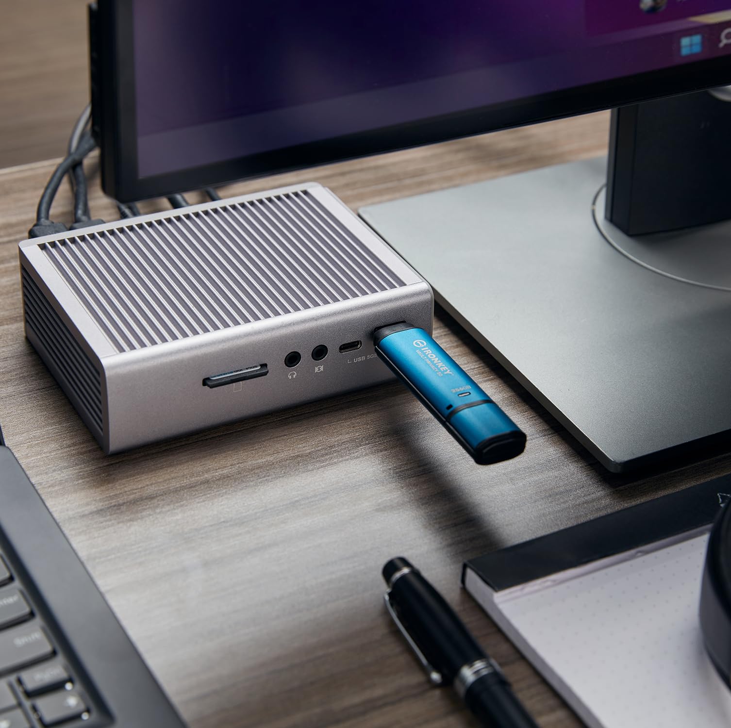 kingston-ironkey-vault-privacy-50-drive-usb-32gb-con-crittografia-aes-256-bit image 6