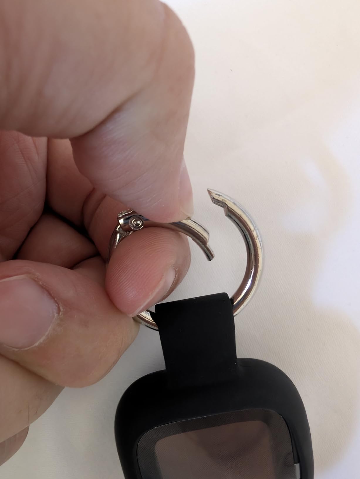 Indistruttibile e affidabile, promosso a pieni voti per lavoro e tempo libero perché lo uso ogni giorno nello zaino tecnico e non mi ha mai lasciato a piedi nemmeno sotto il diluvio in cantiere